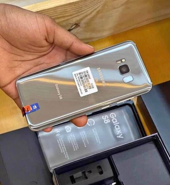 Samsung Galaxy S8 argent