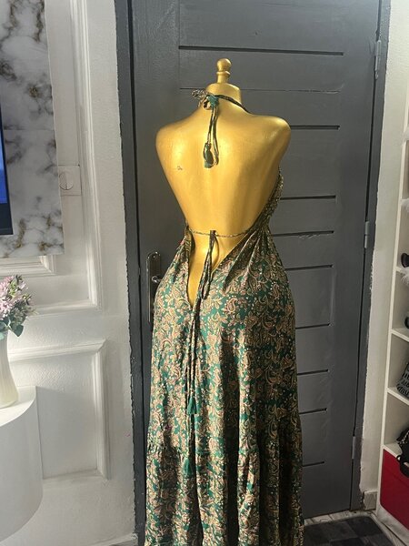 Robe élégante brodée