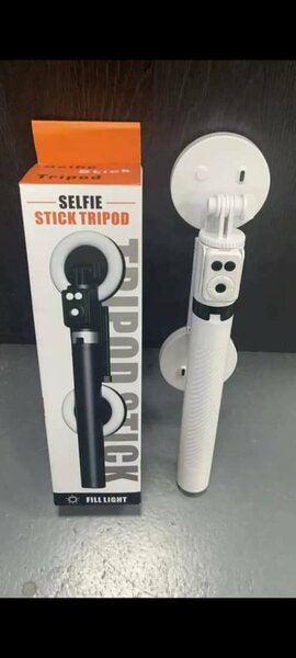 Trépied Selfie Stick avec Lumière