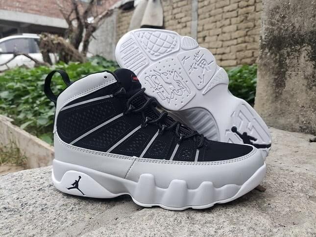 AIR JORDAN 9