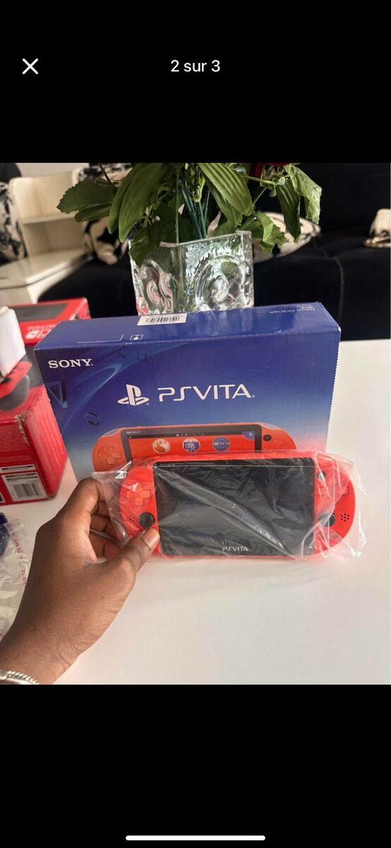 Console Sony PS Vita Rouge