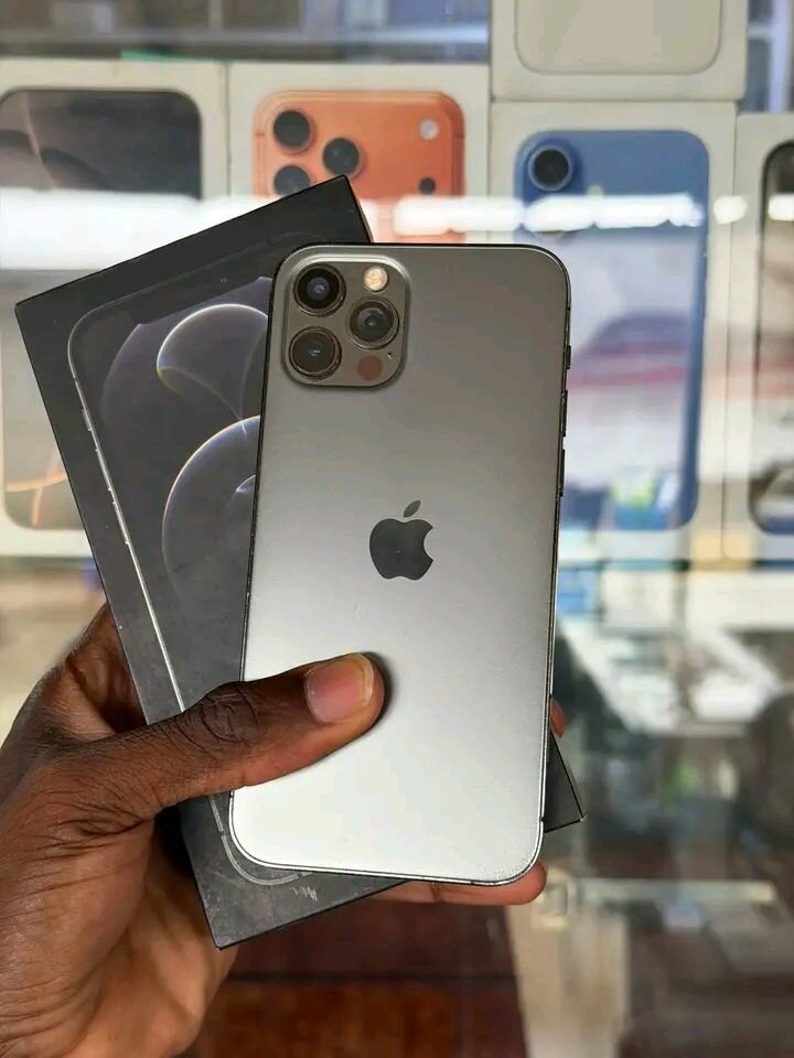 iPhone 12 Pro Argent 128 Go