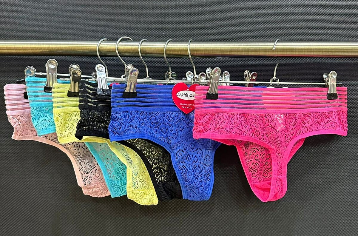 Ladies Panties 140 a dozen