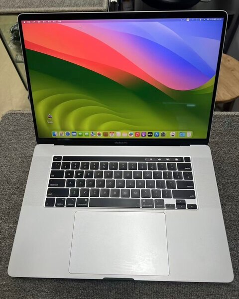 MacBook Pro 2018 | i7 | 16Go