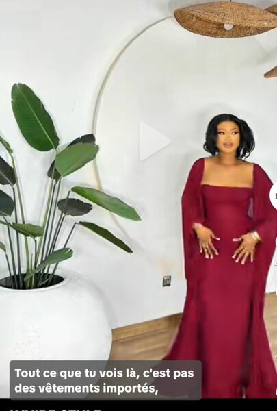 Robe élégante longue rouge