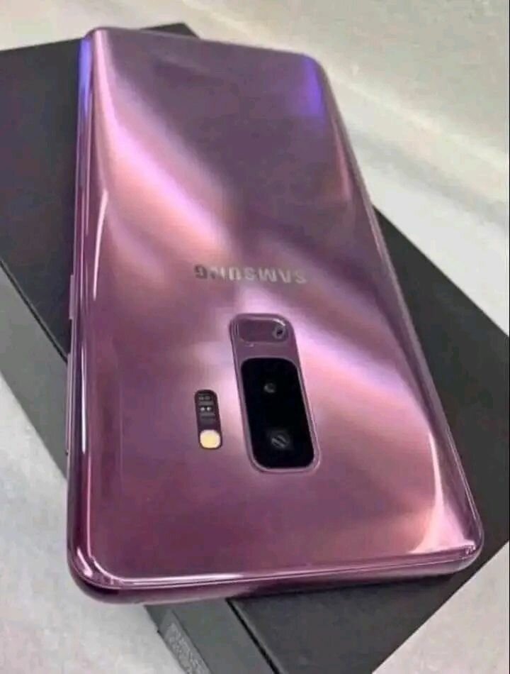 Samsung Galaxy S9+ Violet