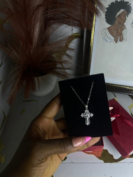 Collier Pendentif Croix Strass