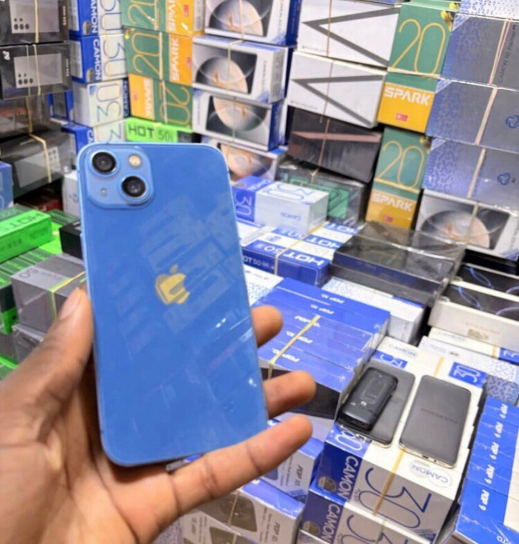 iPhone Bleu Débloqué