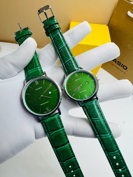 Montres Casio Couple Vertes