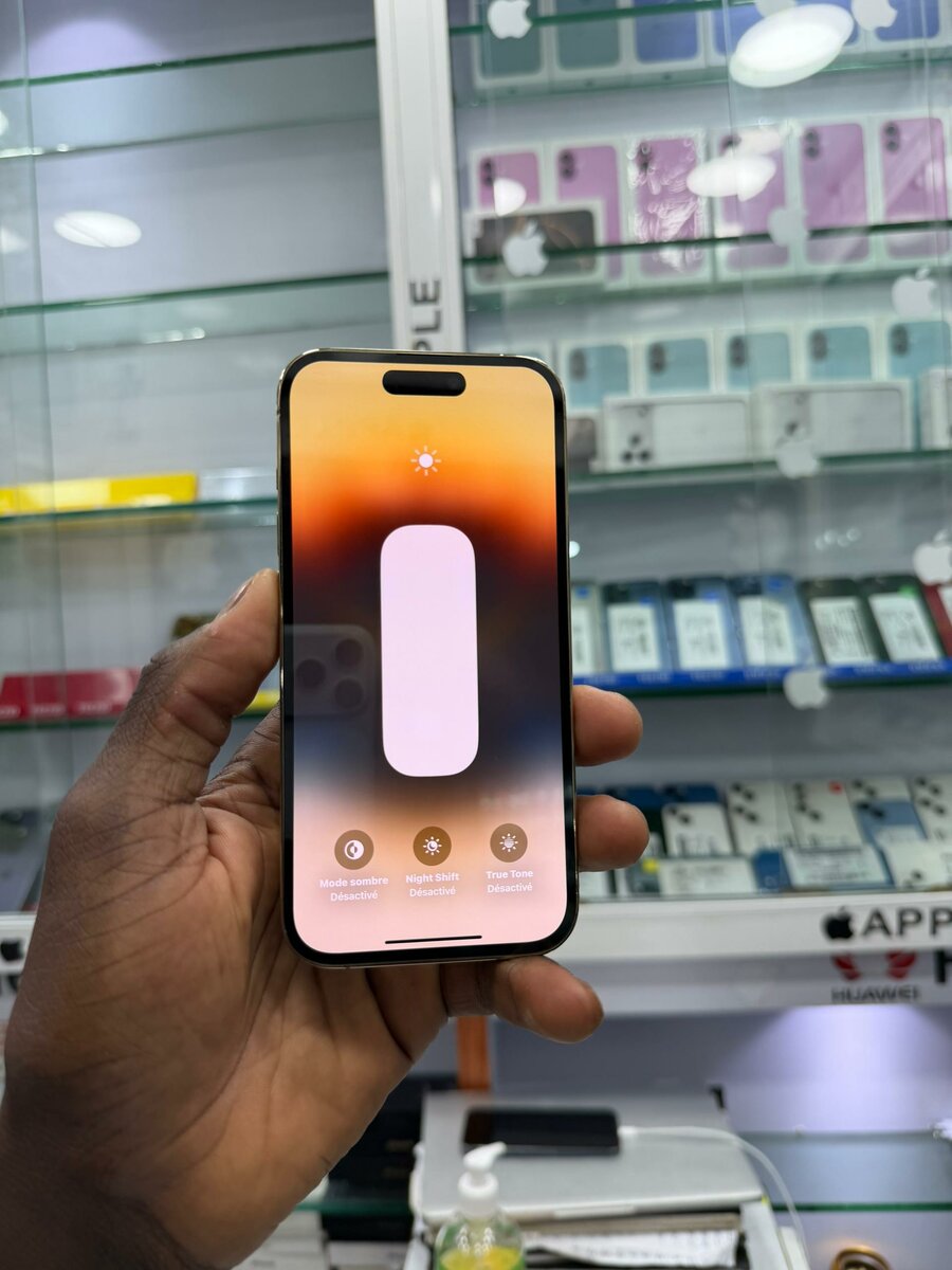 14 pro 128Go tout passe