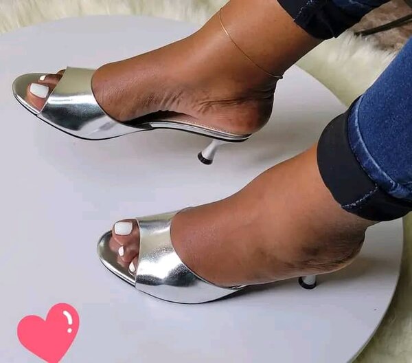 Sandales à talon élégant