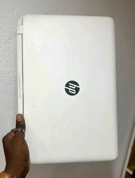 HP Laptop 15.6" performant