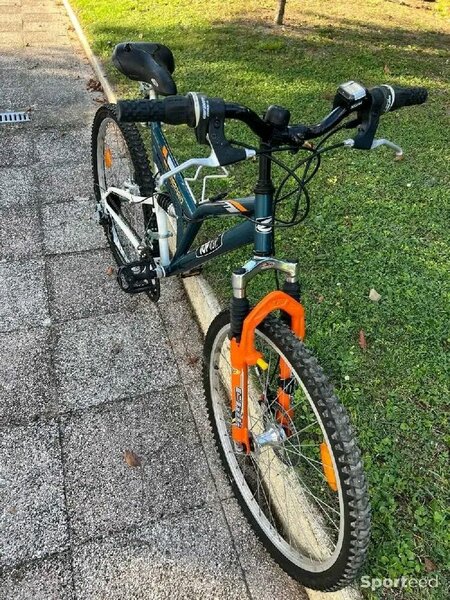 Vélo tout terrain robuste