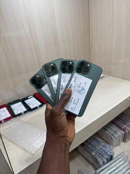 iPhone 13 Pro quasi neuf