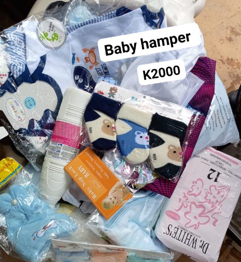 NICE BABY AND MOTHER'S HAMPER 