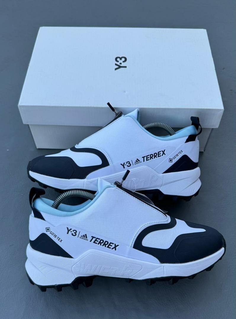 Chaussures Y3 Terrex Gore-Tex