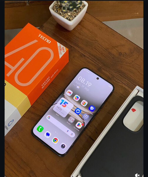 Tecno Spark 40 Pro