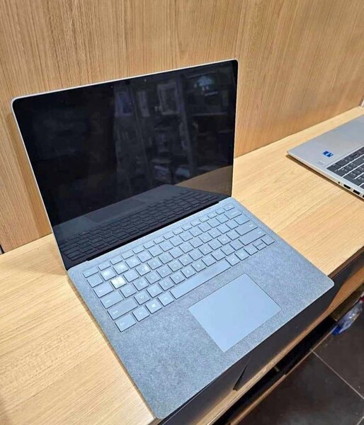 Ordinateur portable élégant