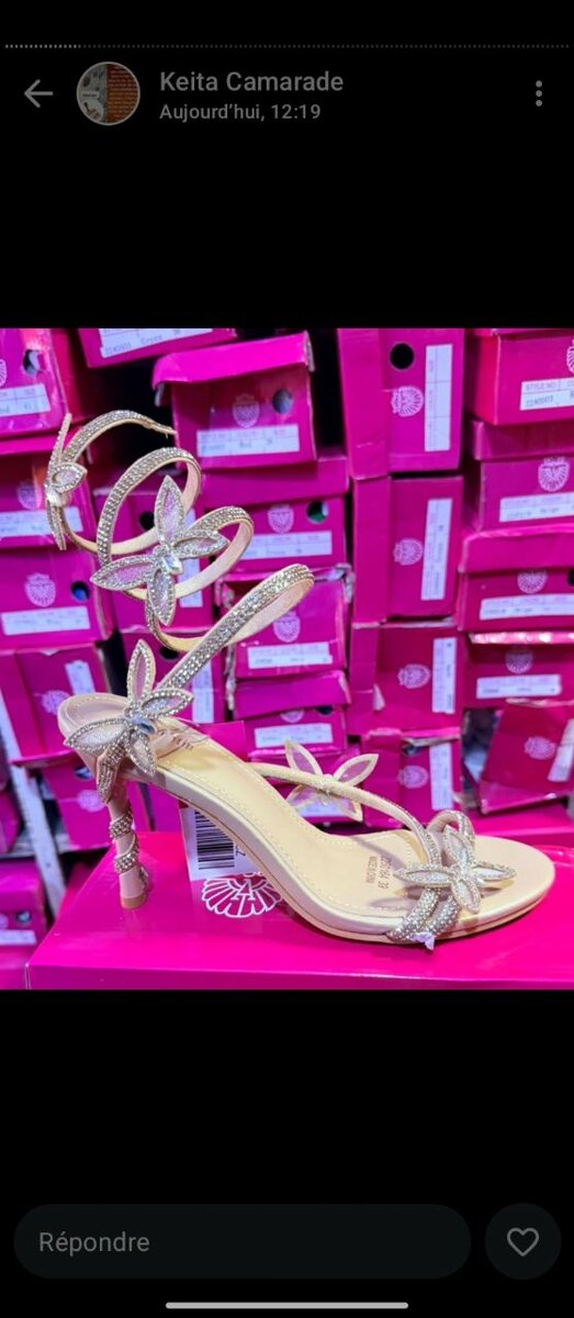 Sandales à talons dorées