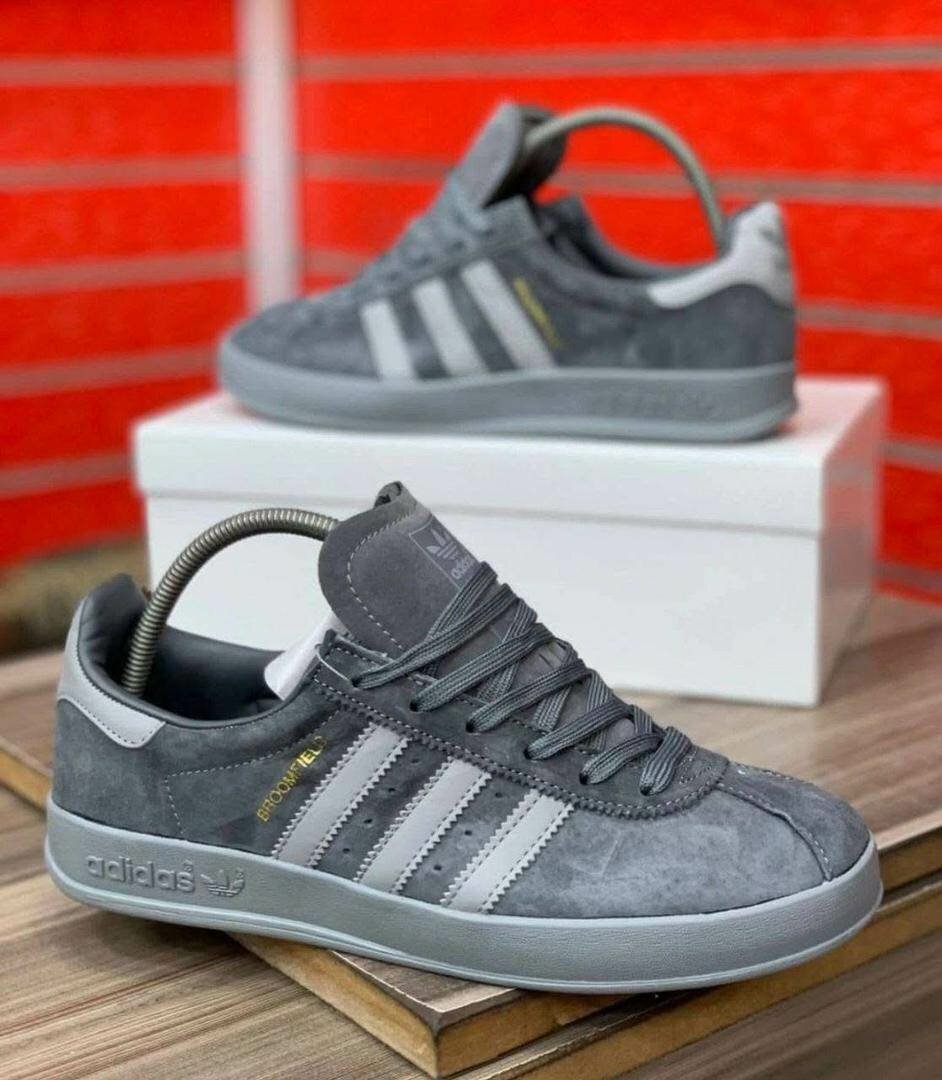 Baskets en daim Adidas Homme
