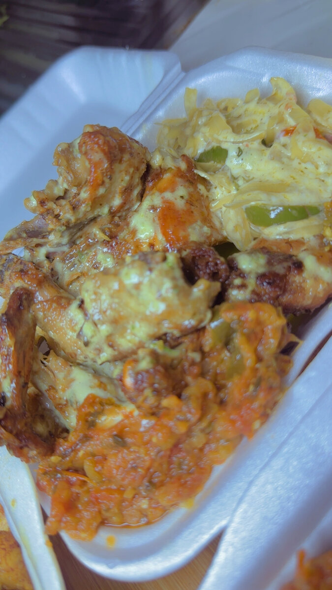 Escargots sauté, poulet sauté