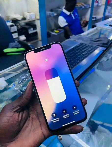 iPhone Blanc Moderne