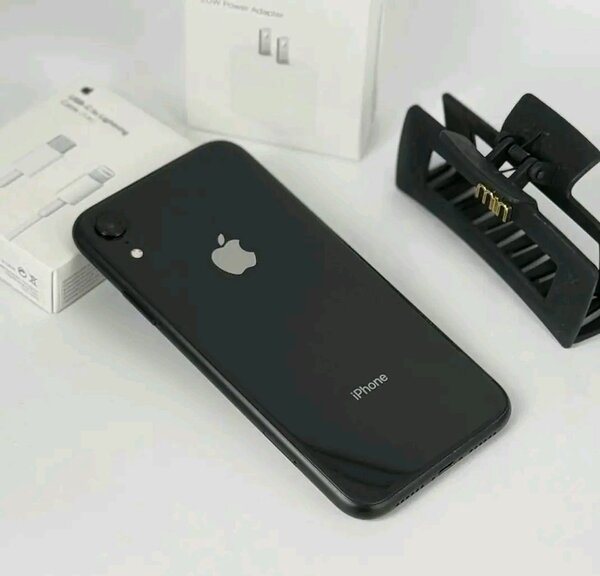 iPhone Noir Débloqué 64Go