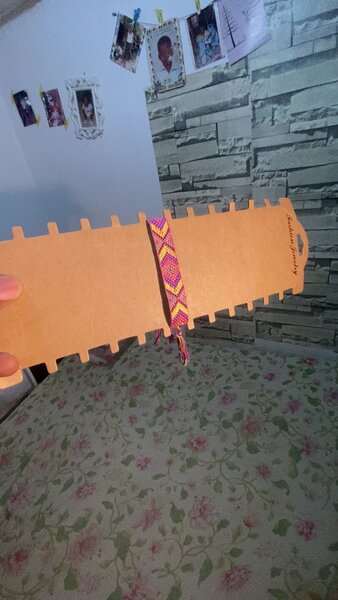 Bracelets en fils tressés