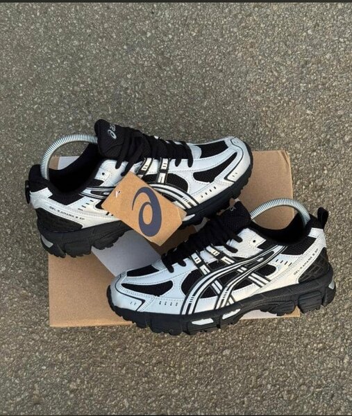 Baskets ASICS confortables