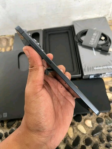 Samsung Galaxy S23 Edge 5G