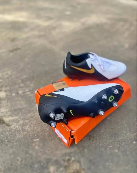 Chaussures de Football Nike pour Hommes