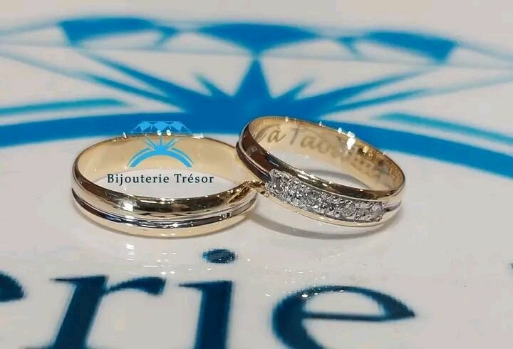 Alliances en or élégantes