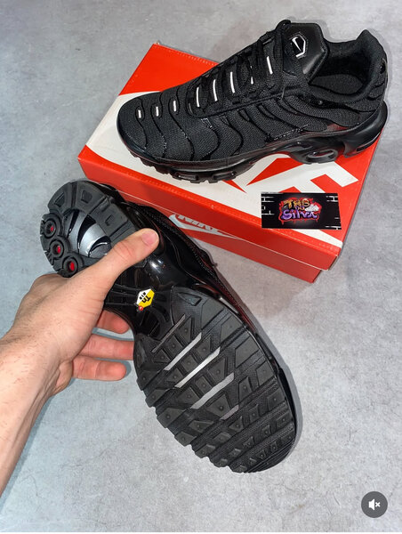 Baskets noires tendance