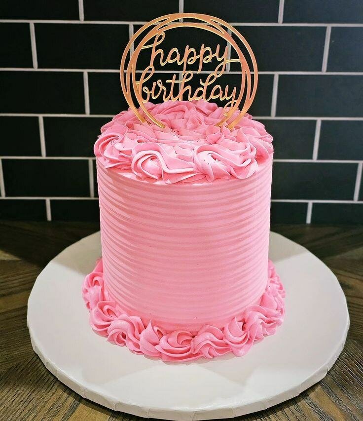 Gâteau d'anniversaire rose