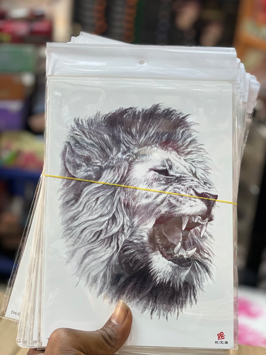 Tatouages ​​temporaires artistiques