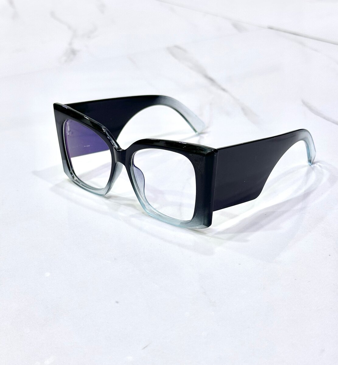 Lunettes carrées tendance