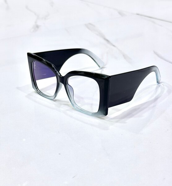 Lunettes carrées tendance