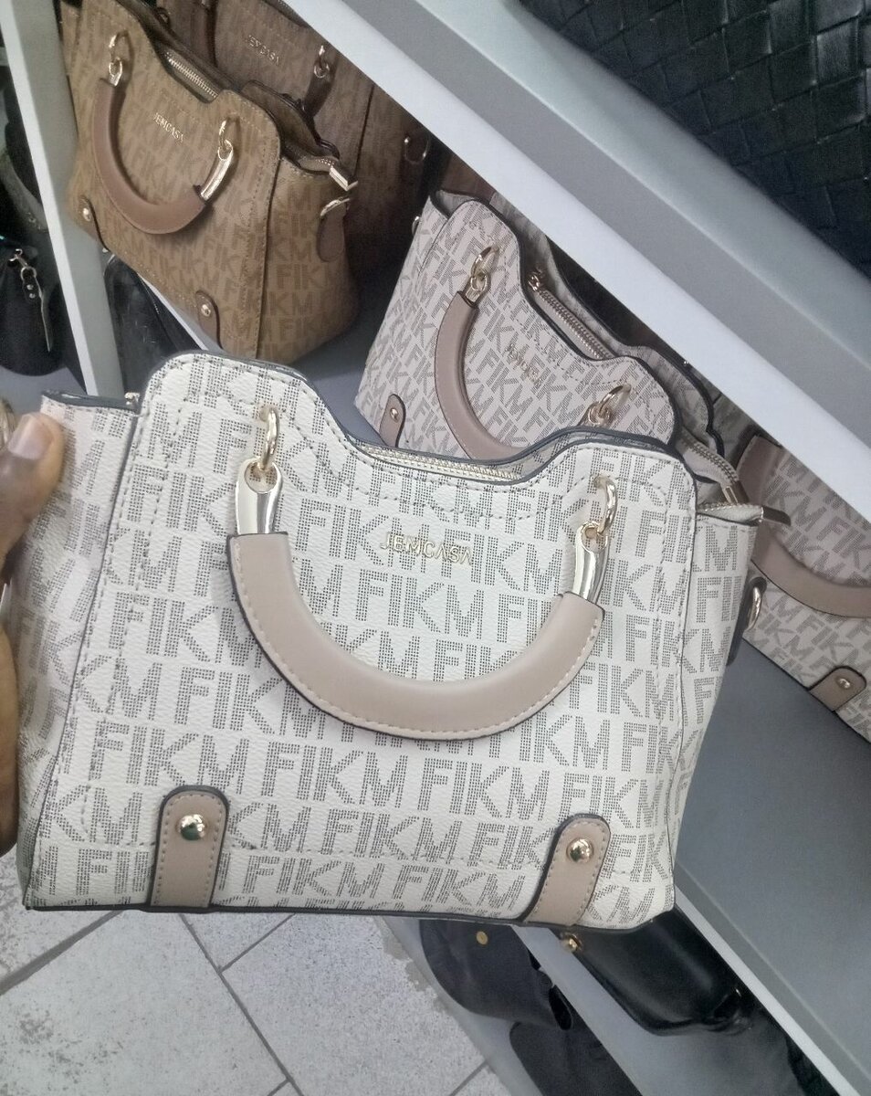 Sac à main élégant FIKM