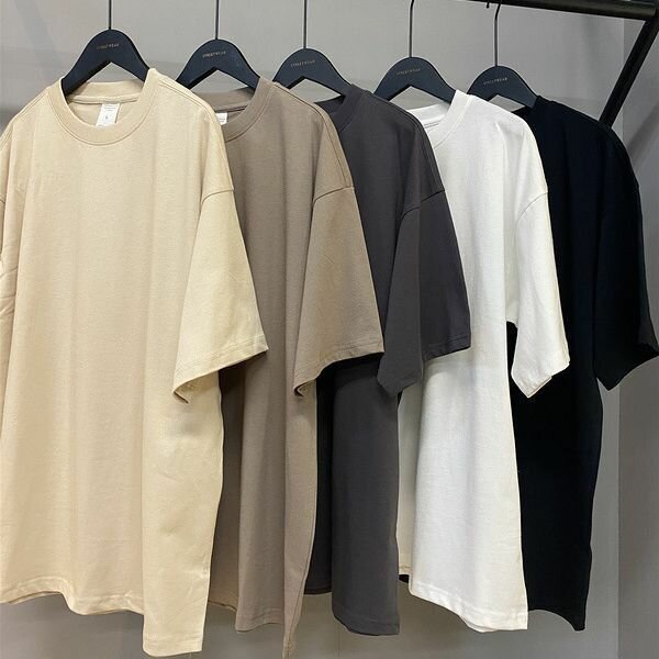 Lot de T-shirts basiques