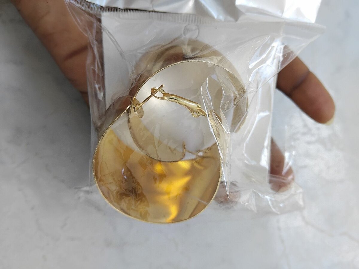 Élégantes boucles dorées