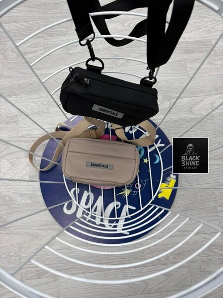 Sac bandoulière Karl Lagerfeld