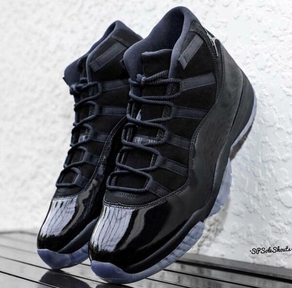 Baskets Air Jordan XI Retro