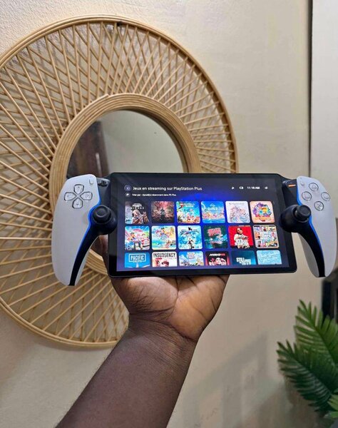 Console portable gaming