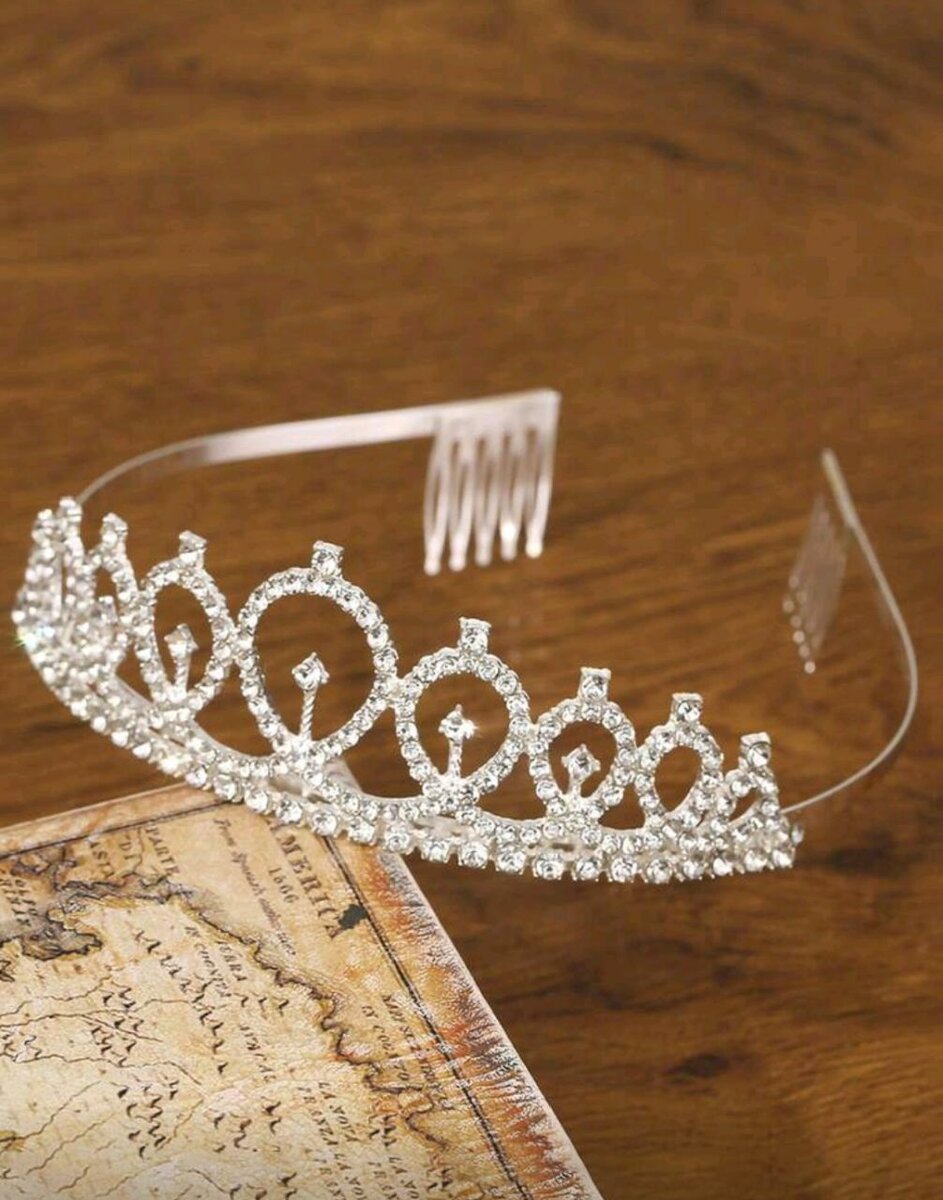 Diadème en strass élégant
