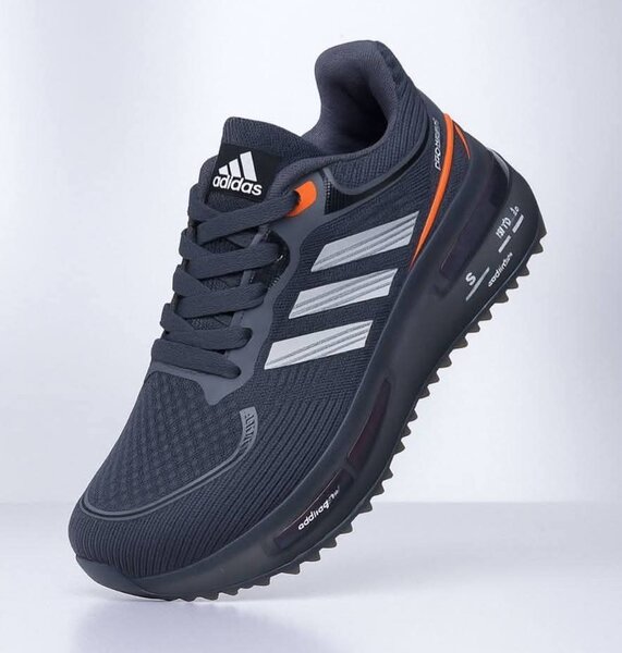 Chaussures de course Adidas pour hommes