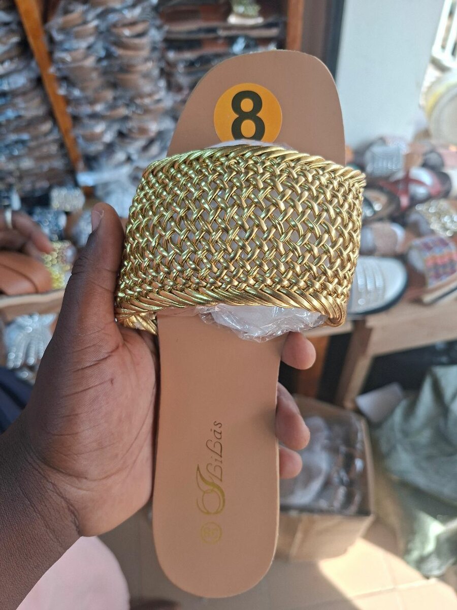 Stylish Women’s Slide Sandals