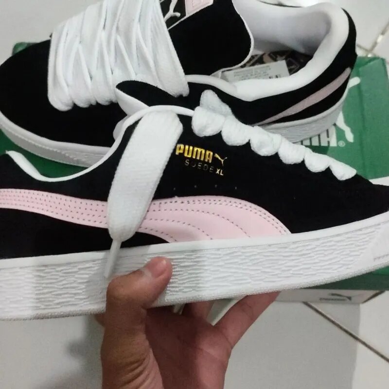 Baskets Puma Suede Noires et Roses
