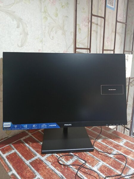 Écran Philips 24 sans bordur