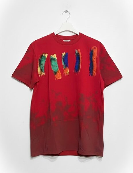 T-shirt rouge artistique