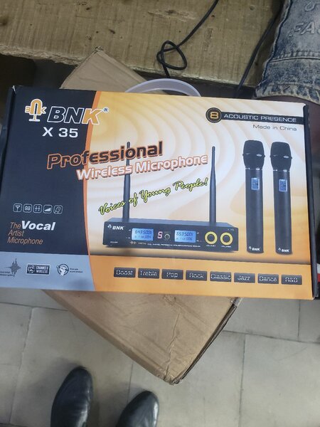 BNK X35 Wireless Microphone